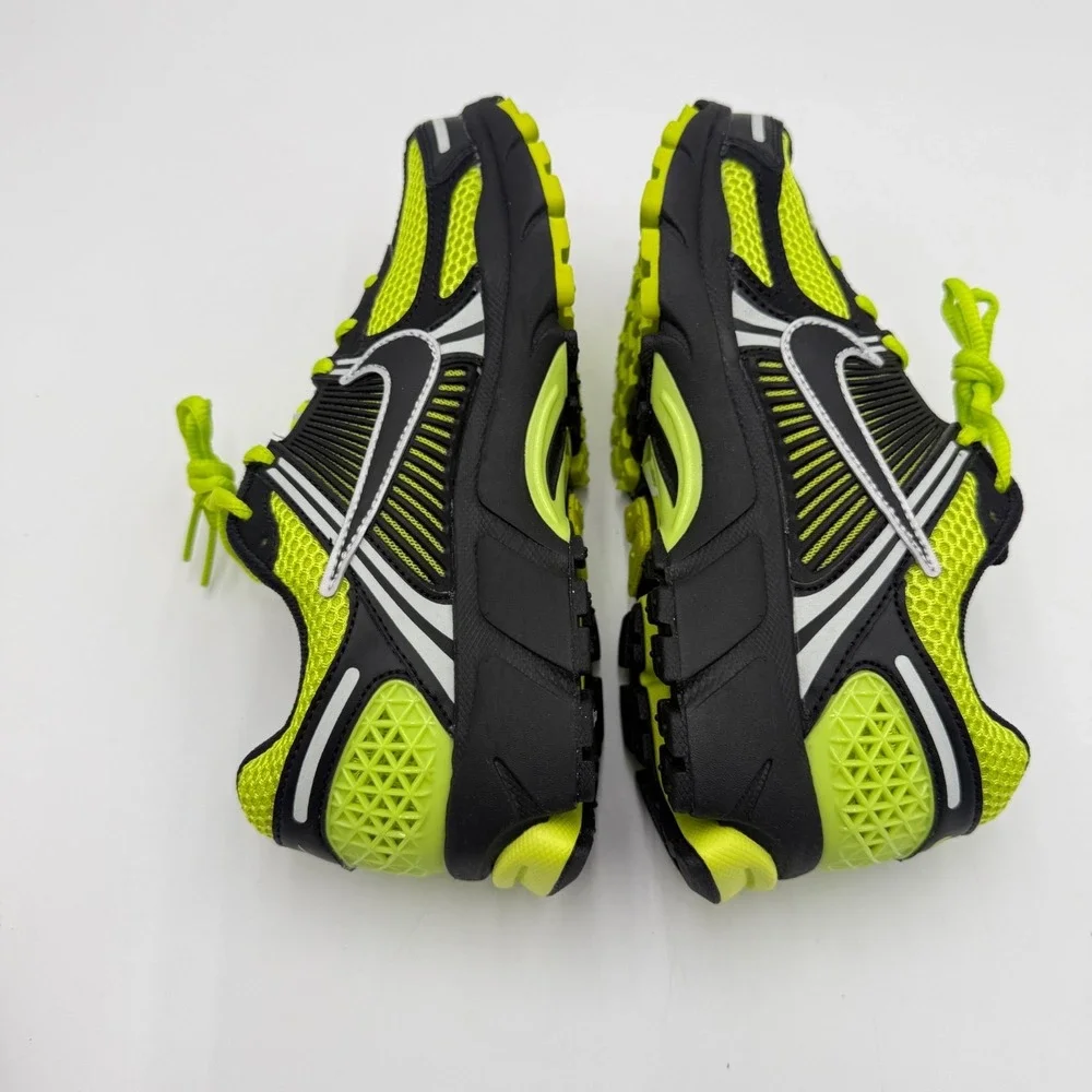 Nike Women's Size 6  Air Zoom Vomero 5 Bright Cactus FJ2028-003 NEW